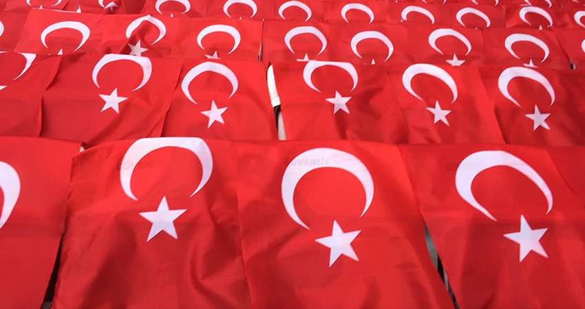 Türk Bayrağı Üretimi